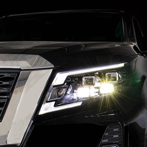 HEADLIGHT & GLOBES